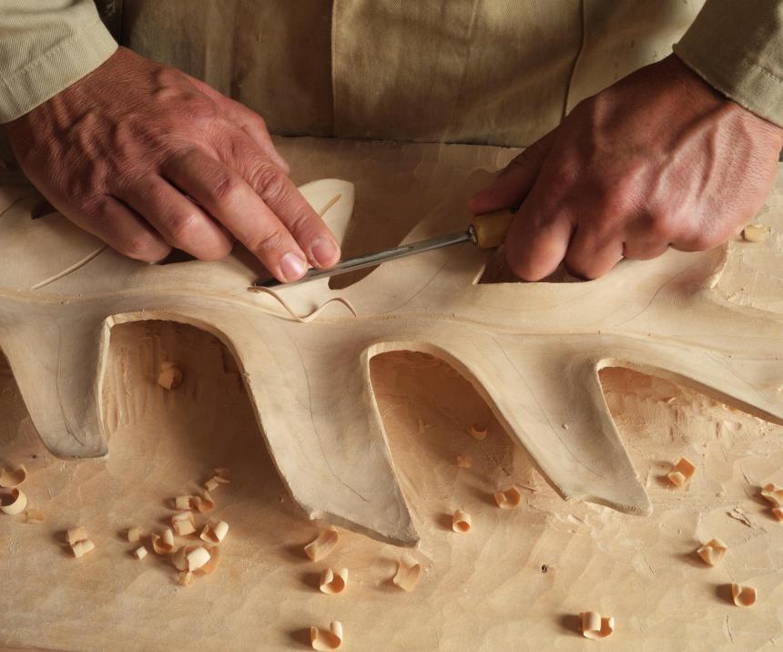 Different types of wood can be used by carvers.